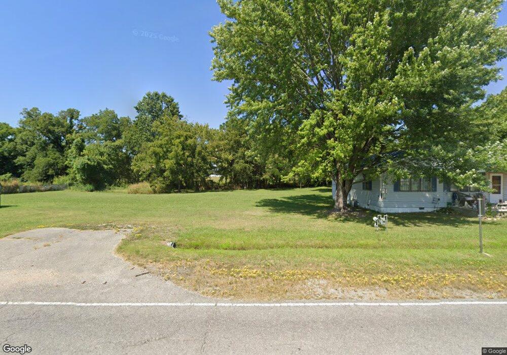 553 W Joe Koelsch Dr, Locust Grove, OK 74352 - photo 1