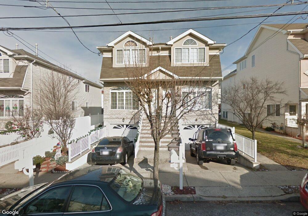 105 Herrick Ave, Staten Island, NY 10309 - photo 1