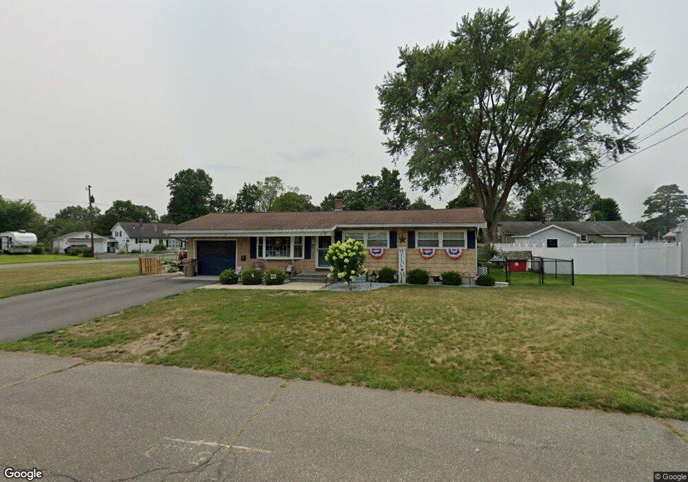 5 Bluegrass Ln, Ludlow, MA 01056 - photo 1