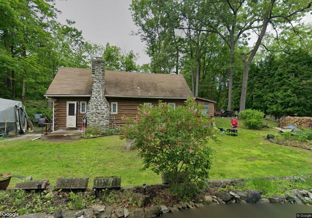 909 Edgewood Dr, Newton, NJ 07860 - photo 1