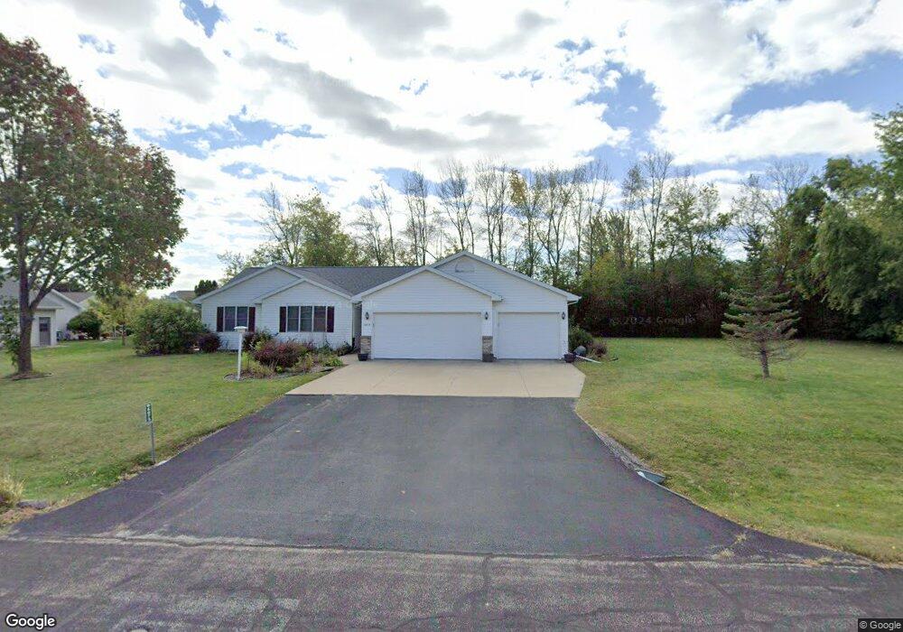 W6075 Camron Dr, Appleton, WI 54915 - photo 1