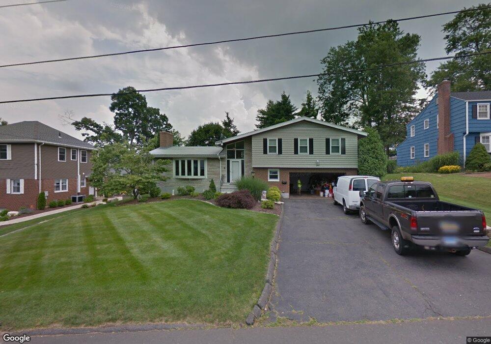 144 Crest St, Wethersfield, CT 06109 - photo 1