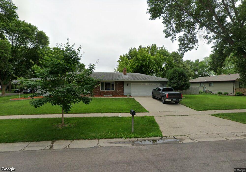 43 36th Ave NE, Fargo, ND 58102 - photo 1