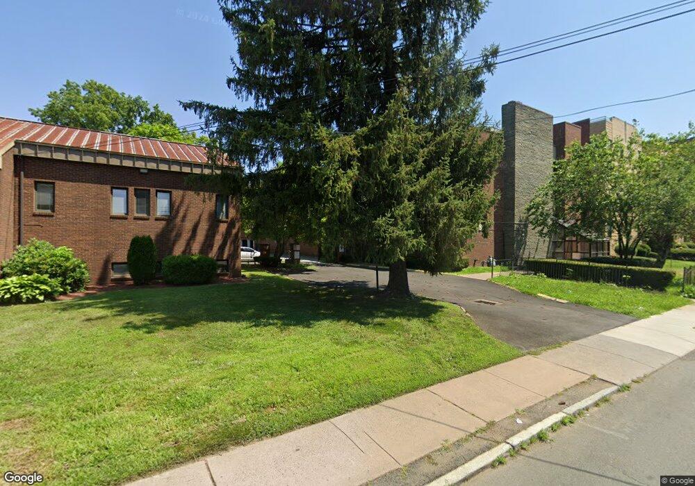 48-50 Atwood St unit 3A, Hartford, CT 06105 - photo 1