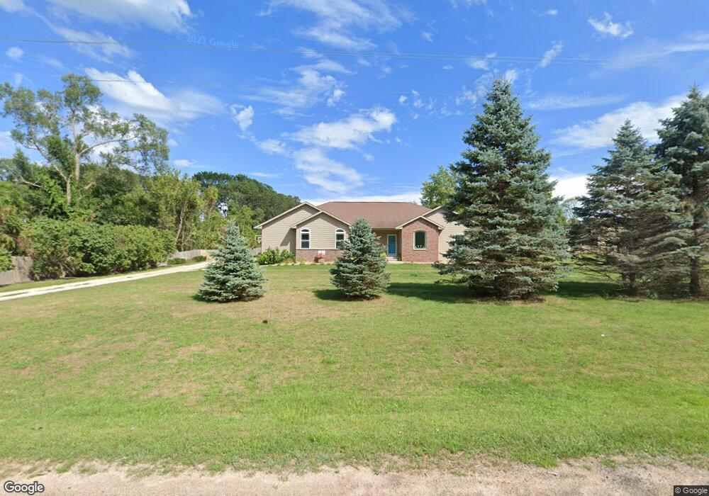 480 Wilder Dr, Cedar Rapids, IA 52403 - photo 1