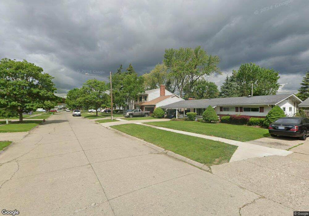 1914 Rockcreek Ln, Flint, MI 48507 - photo 1