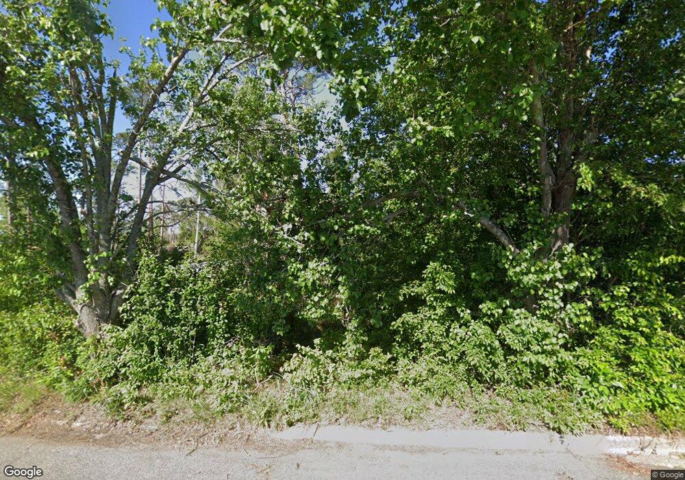 819 Manilla Ave S, Douglas, GA 31533 - photo 1