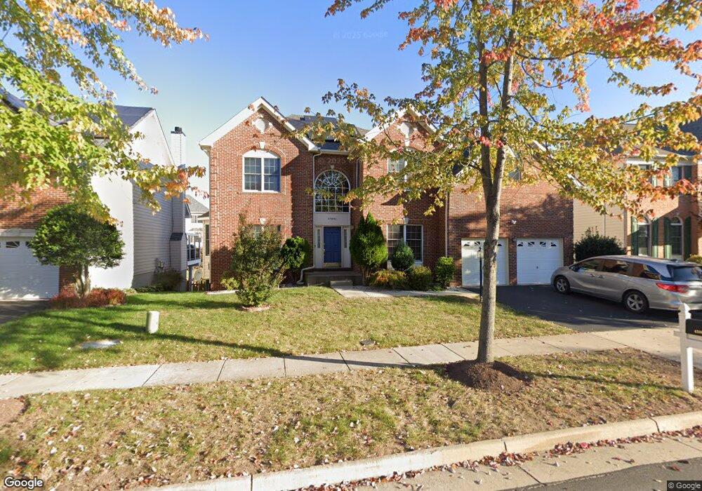 43092 Valiant Dr, Chantilly, VA 20152 - photo 1