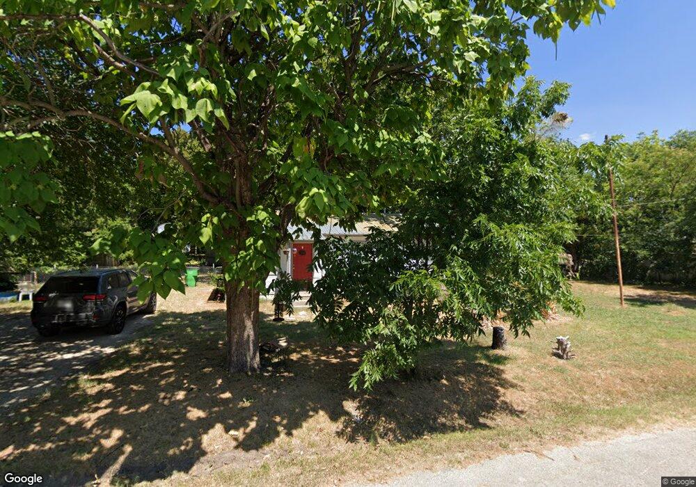 1112 Locust St, Gainesville, TX 76240 - photo 1