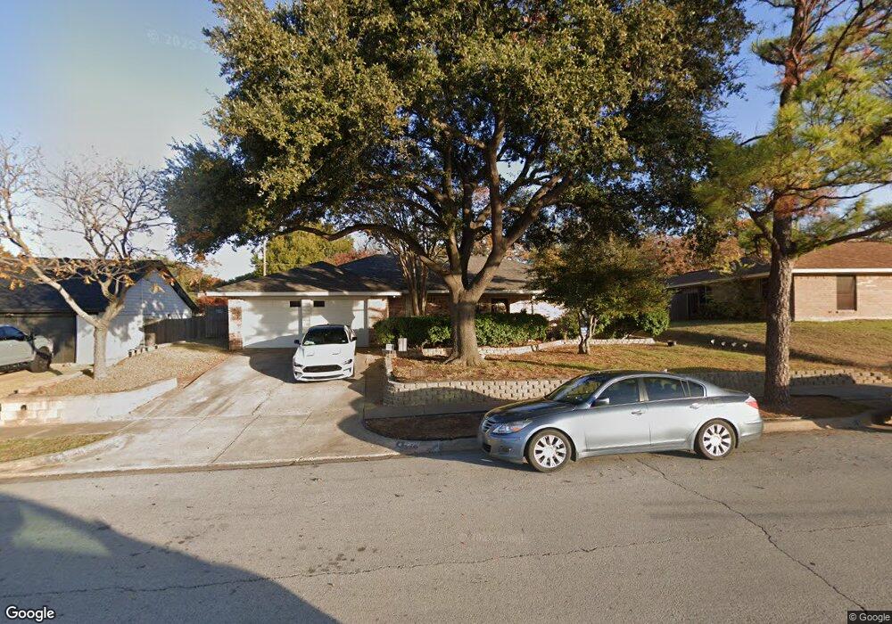 716 Springhill Dr, Hurst, TX 76054 - photo 1