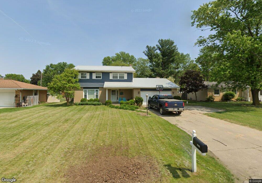 56804 Meadowood Dr, Elkhart, IN 46516 - photo 1