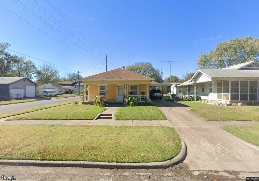 302 N Sherman Ave, Okmulgee, OK 74447 - photo 1
