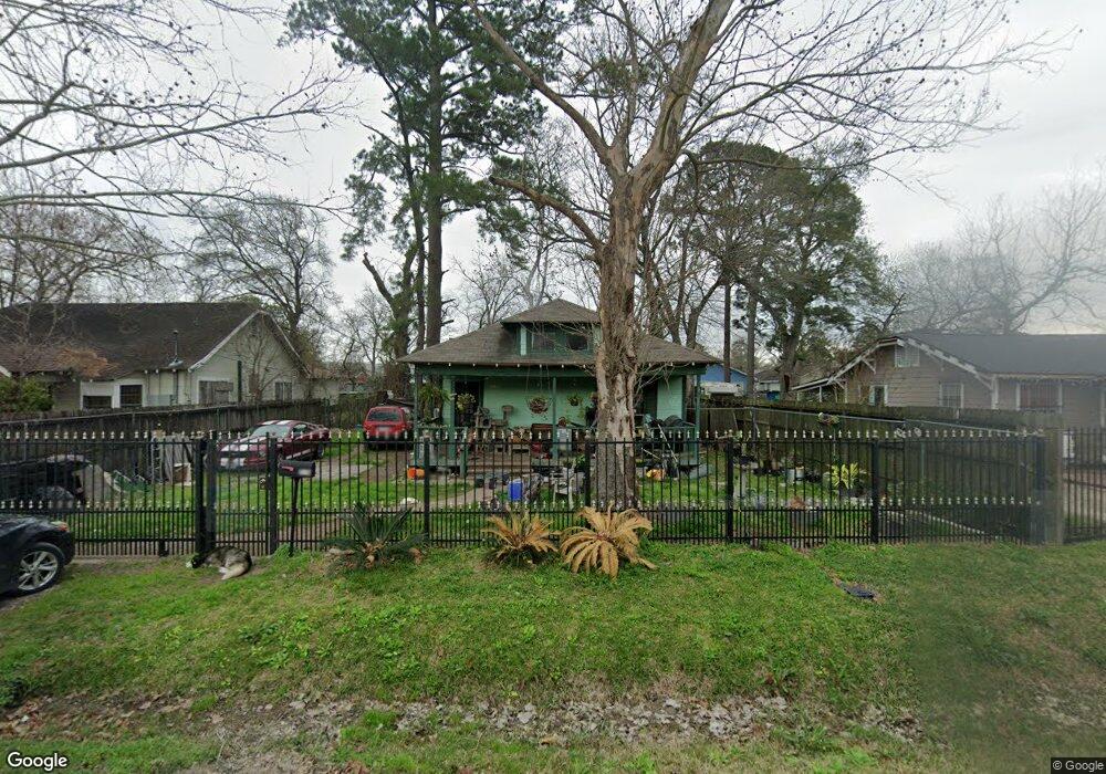 8002 Melrose St, Houston, TX 77022 - photo 1