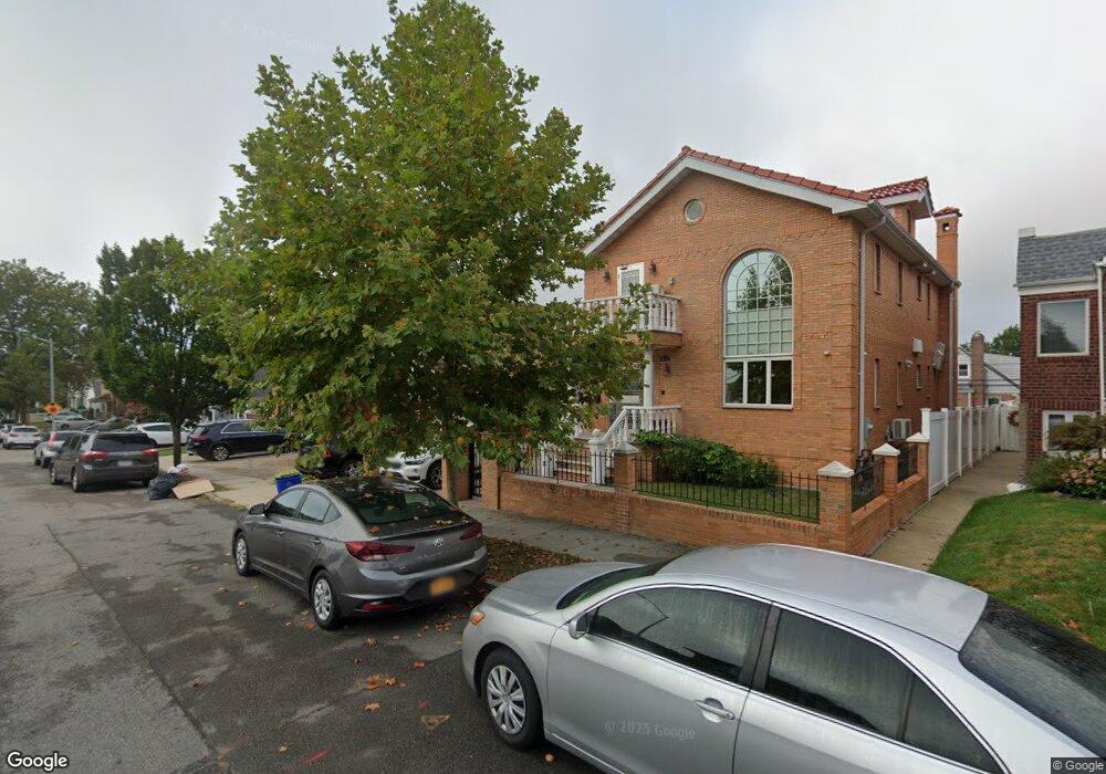 5316 193rd St, Fresh Meadows, NY 11365 - photo 1