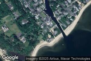 21 Morningside Ave, Riverhead, NY 11901