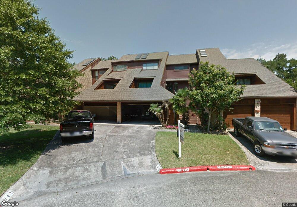 143 Moss Point Dr unit 3, Friendswood, TX 77546 - photo 1