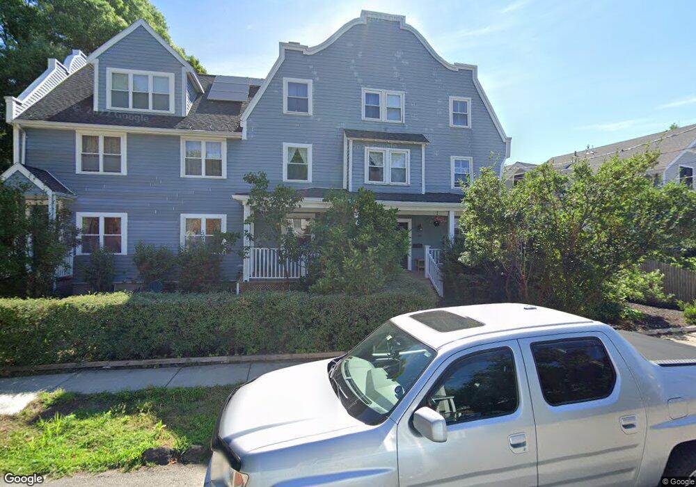 44 Chesley Rd unit right, Newton, MA 02459 - photo 1