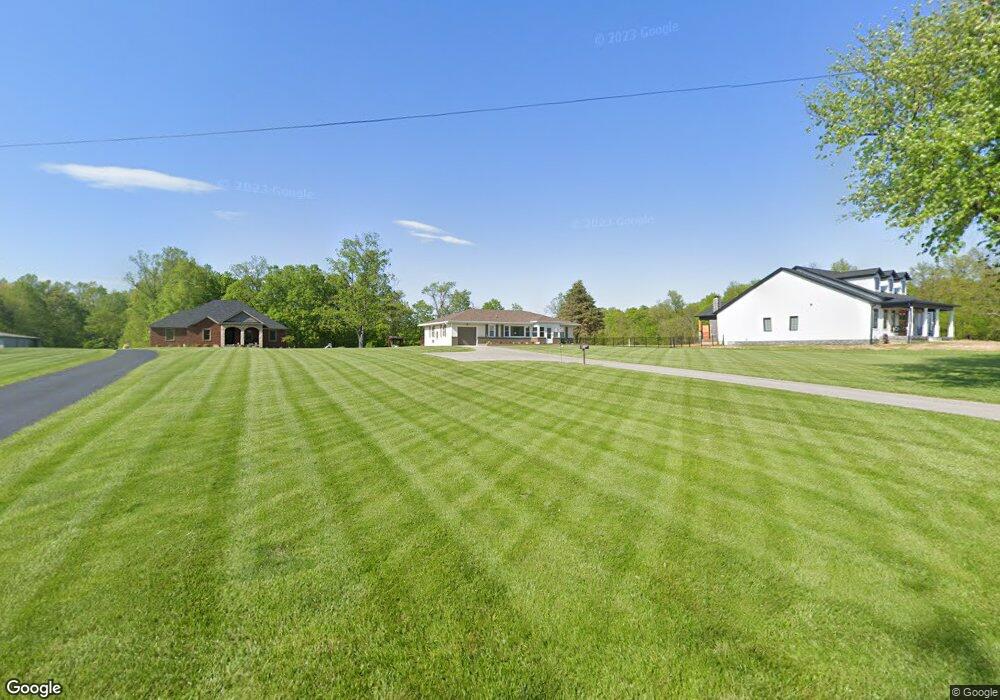 5714 Scottsville Rd, Floyds Knobs, IN 47119 - photo 1