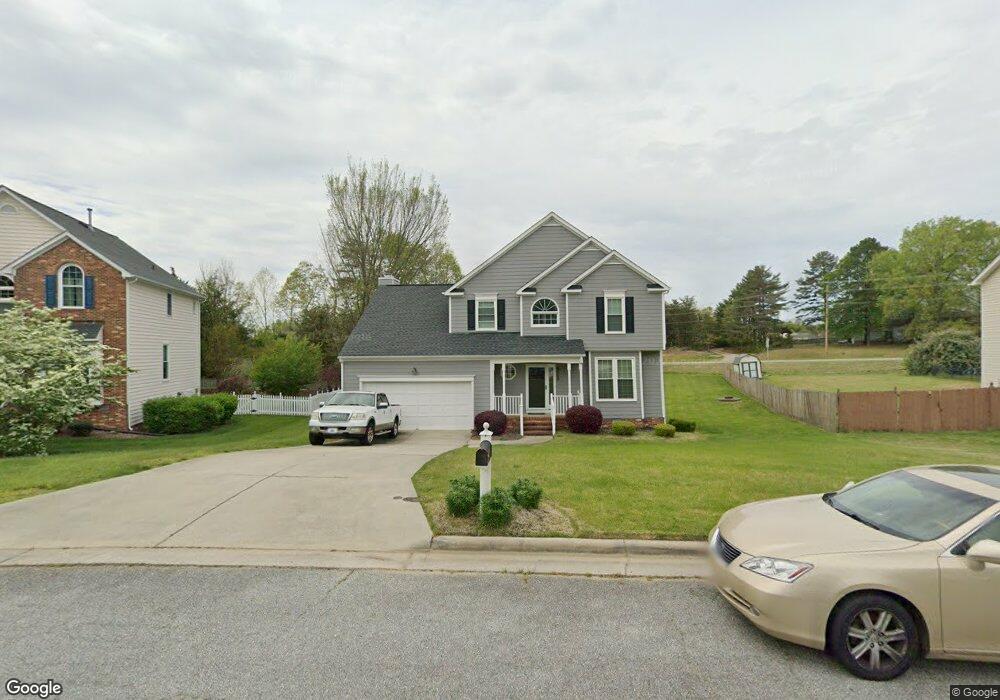 4009 Berkshire Ct, High Point, NC 27265 - photo 1