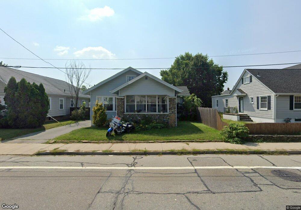 525 Willett Ave, Riverside, RI 02915 - photo 1