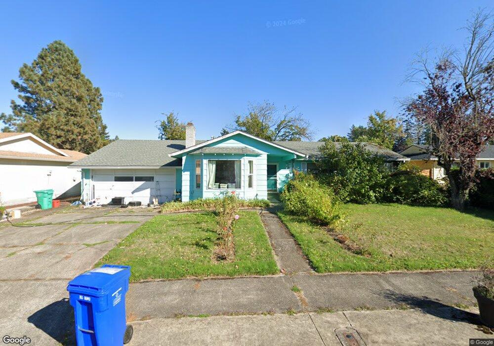 1370 NE Cochran Dr, Gresham, OR 97030 - photo 1