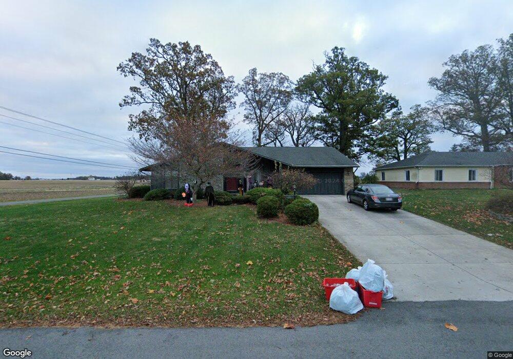 16470 Nottingham Dr, Wapakoneta, OH 45895 - photo 1