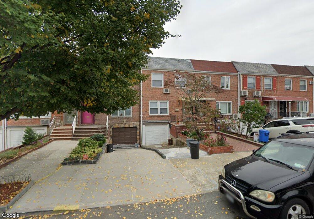 7017 174th St, Fresh Meadows, NY 11365 - photo 1