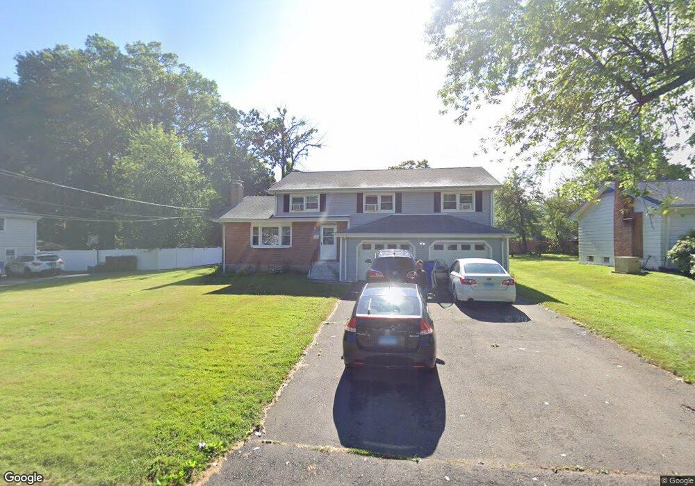 169 W Ridge Dr, West Hartford, CT 06117 - photo 1