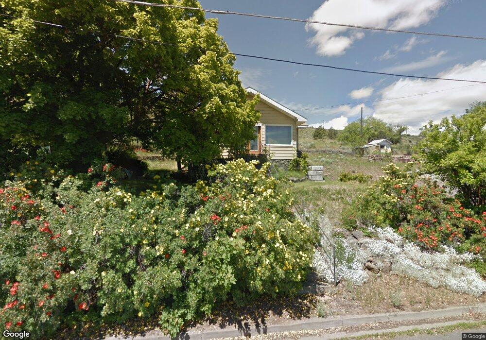 304 S Rogers St, Klamath Falls, OR 97601 - photo 1