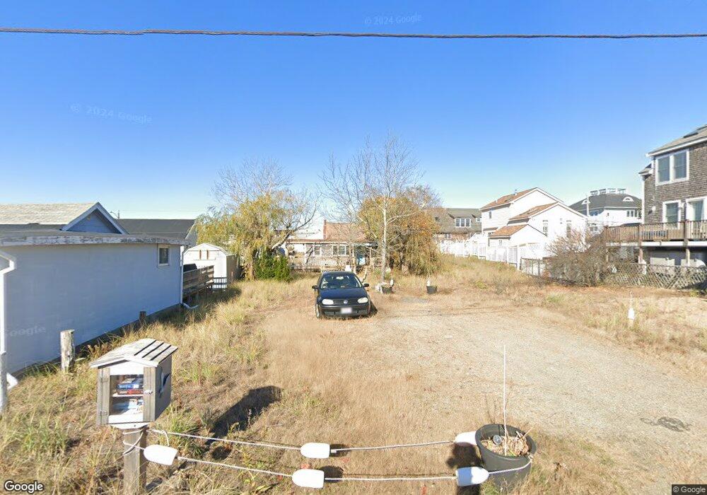 15 55th St, Newburyport, MA 01950 - photo 1