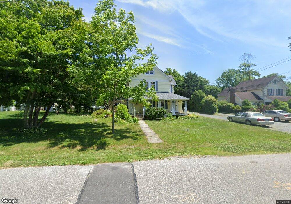 75 Mcconnell Ave, Bayport, NY 11705 - photo 1
