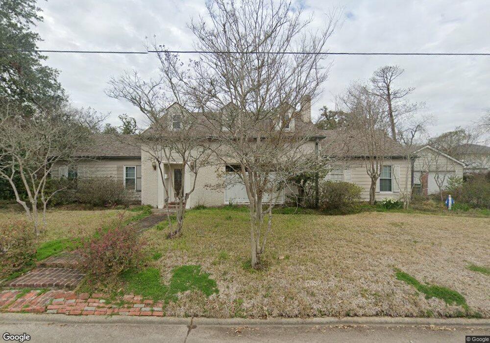 723 Kirby Ln, Lake Charles, LA 70601 - photo 1