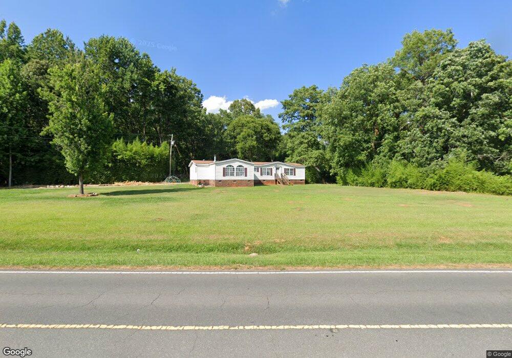 1572 Hopewell Friends Rd, Asheboro, NC 27205 - photo 1