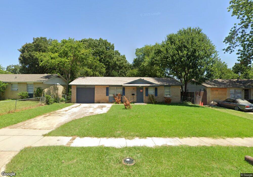 1309 Greenbrier Dr, Mesquite, TX 75149 - photo 1