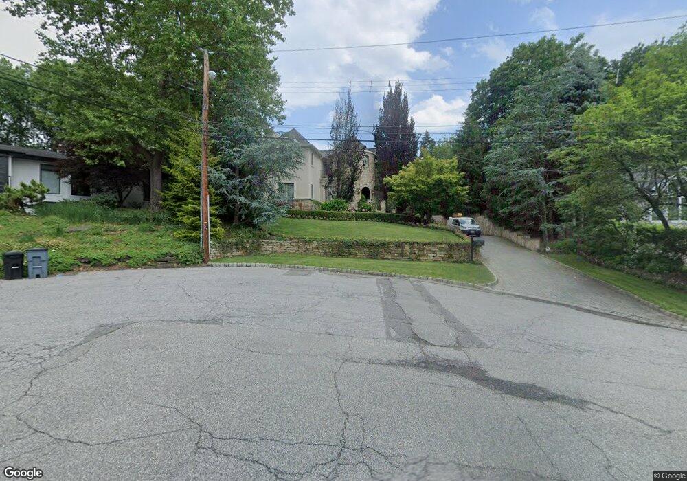 39 Royden Rd, Tenafly, NJ 07670 - photo 1