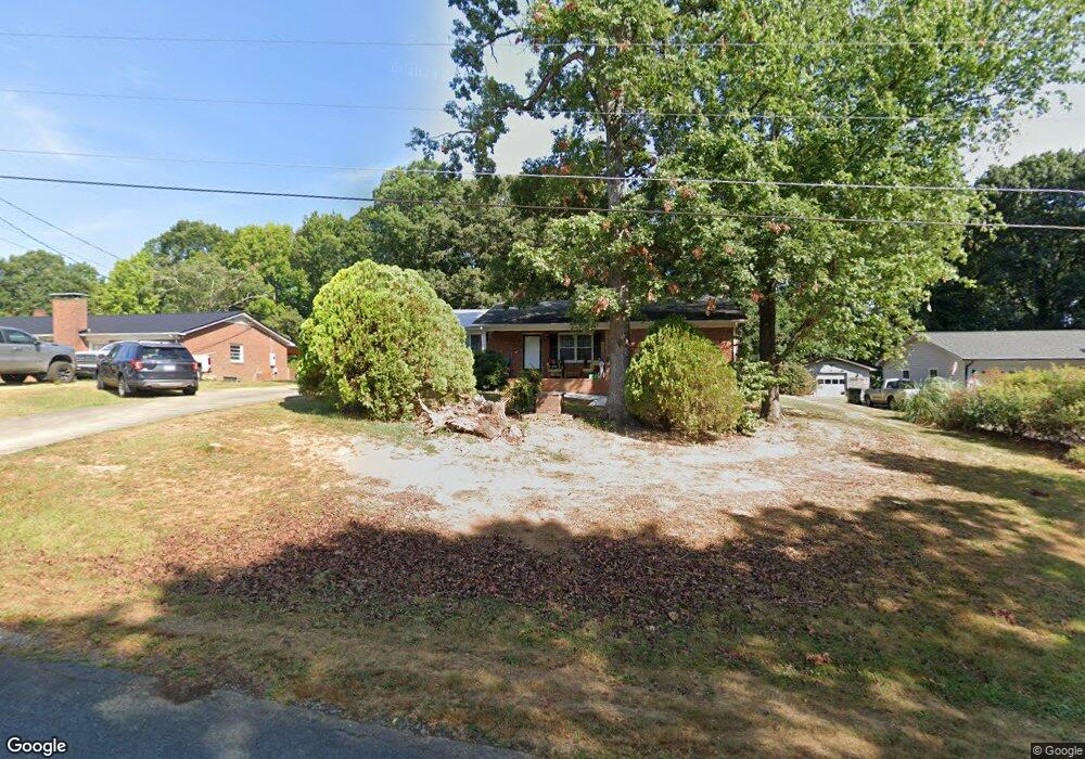 656 Kennedy Country Dr, Asheboro, NC 27205 - photo 1