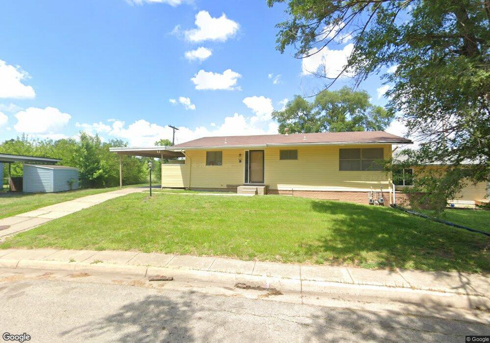 1322 SW Clearview Ln, Topeka, KS 66619 - photo 1