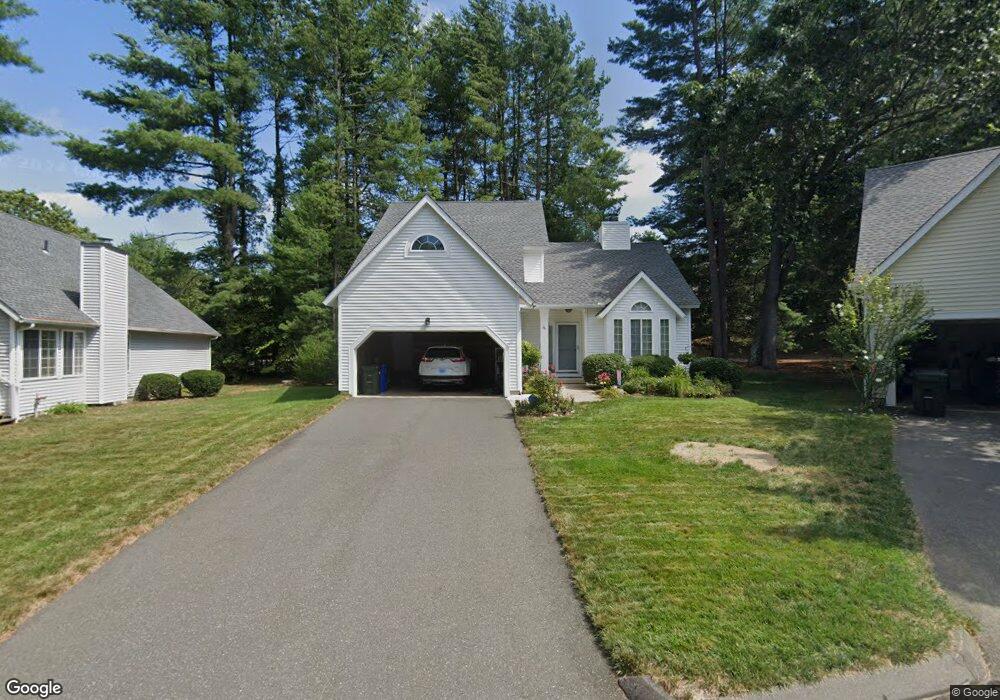 26 Edgewood Ct unit 26, Simsbury, CT 06070 - photo 1