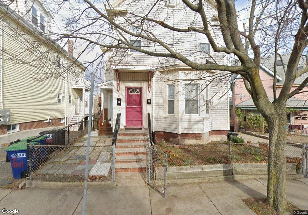 77 Derby St unit 2, Somerville, MA 02145 - photo 1