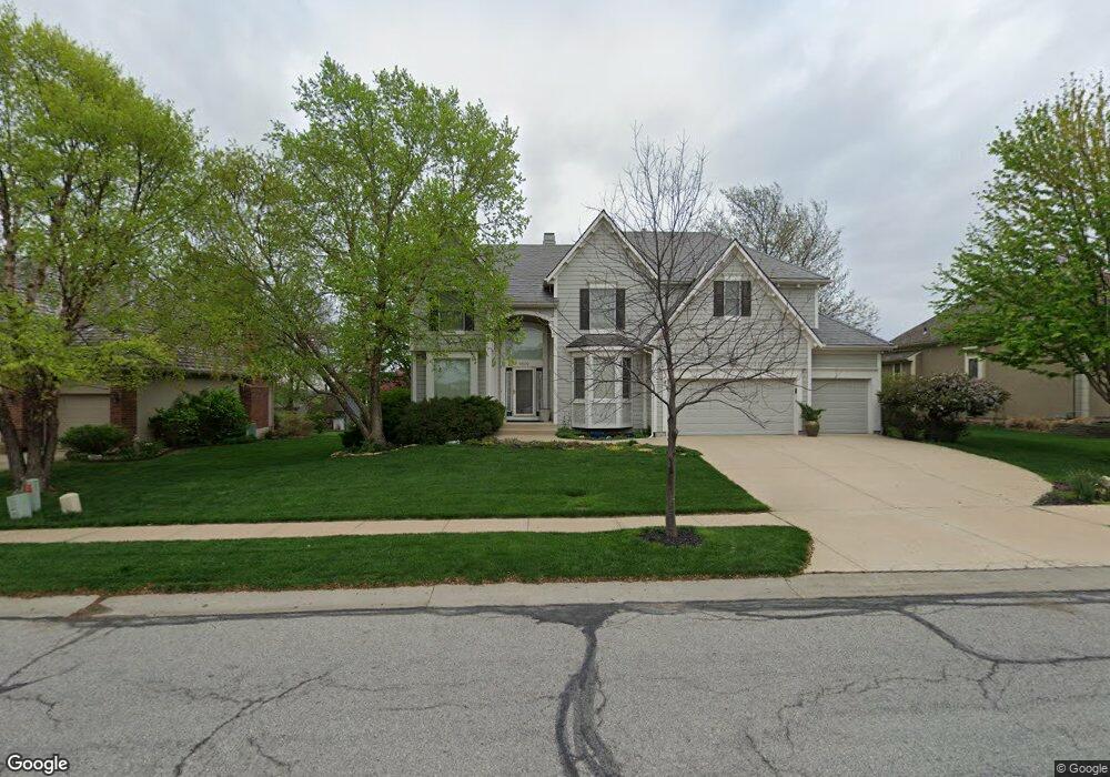 9509 Falcon Ridge Dr, Lenexa, KS 66220 - photo 1