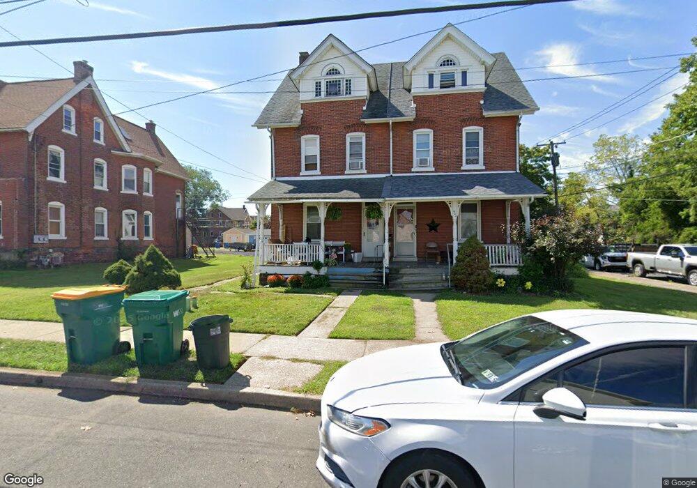 420 Derstine Ave, Lansdale, PA 19446 - photo 1