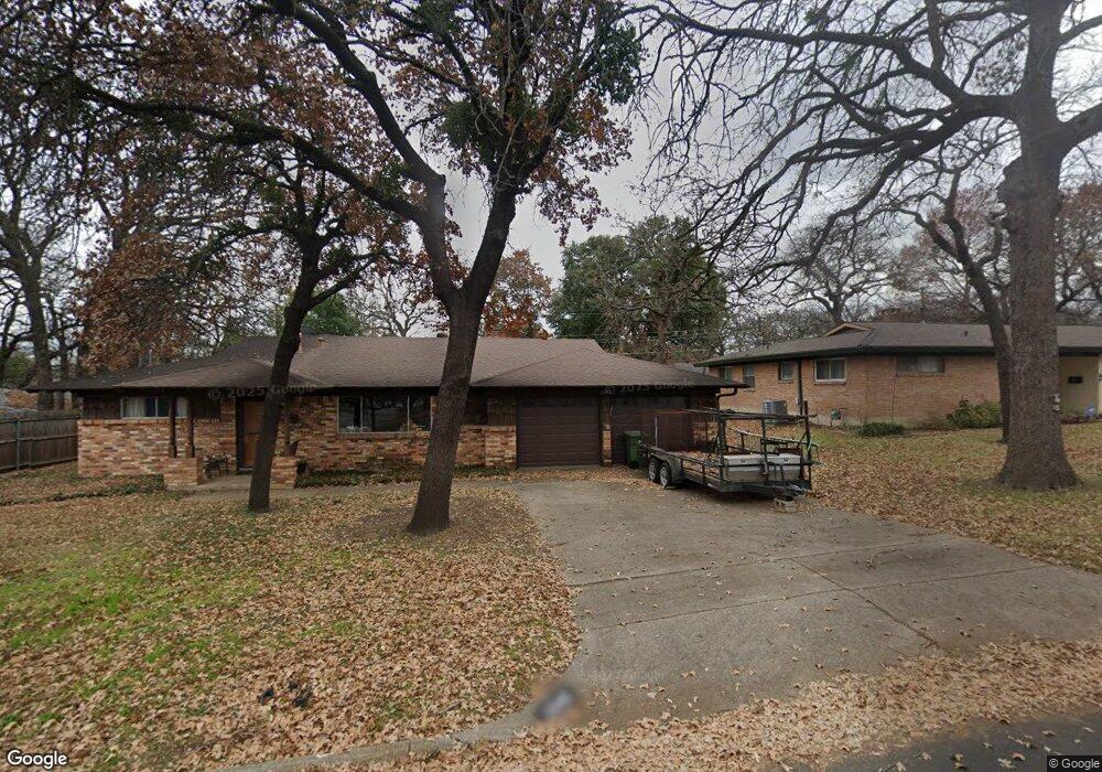 1045 Barbara Ann Dr, Hurst, TX 76053 - photo 1