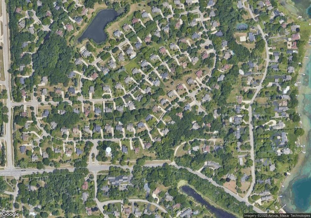 2872 West Bloomfield Oaks Dr, West Bloomfield, MI 48324 - photo 1