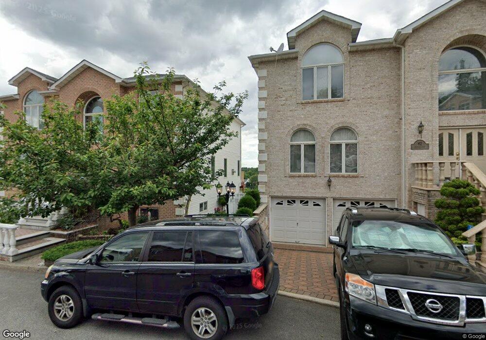 63 Nicole Loop, Staten Island, NY 10301 - photo 1