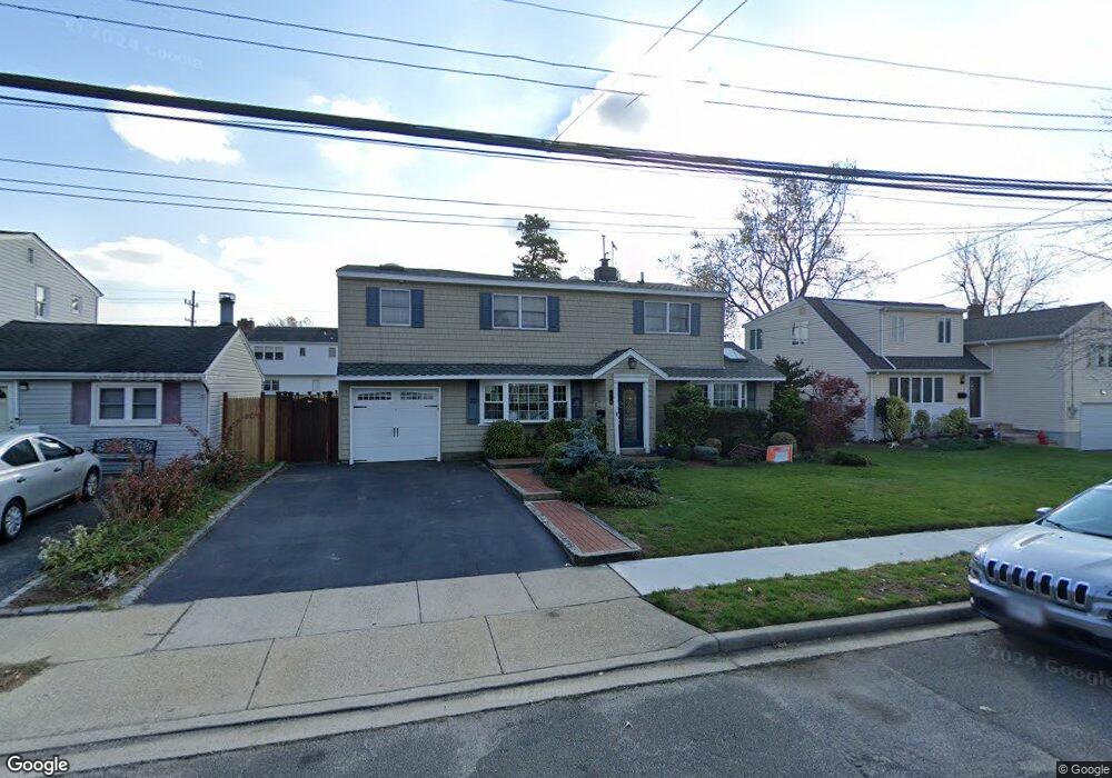 270 Dennis St, Oceanside, NY 11572 - photo 1