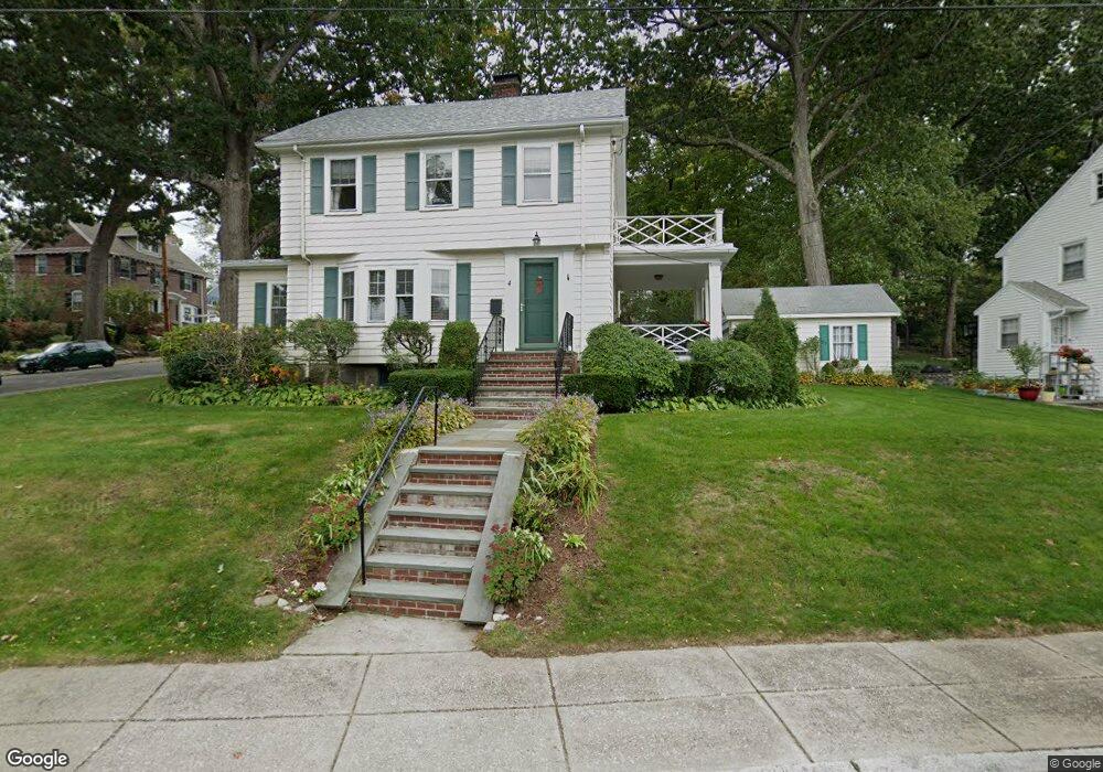 4 Glenburnie Rd, West Roxbury, MA 02132 - photo 1