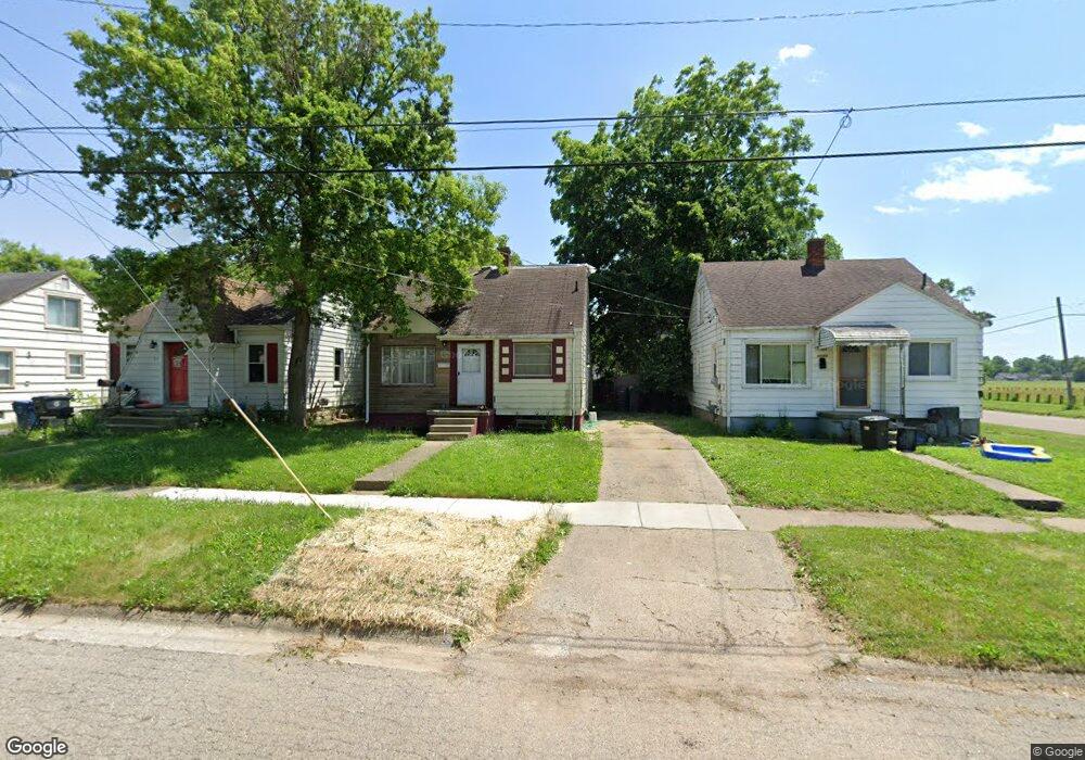 1129 Ossington Ave, Flint, MI 48507 - photo 1