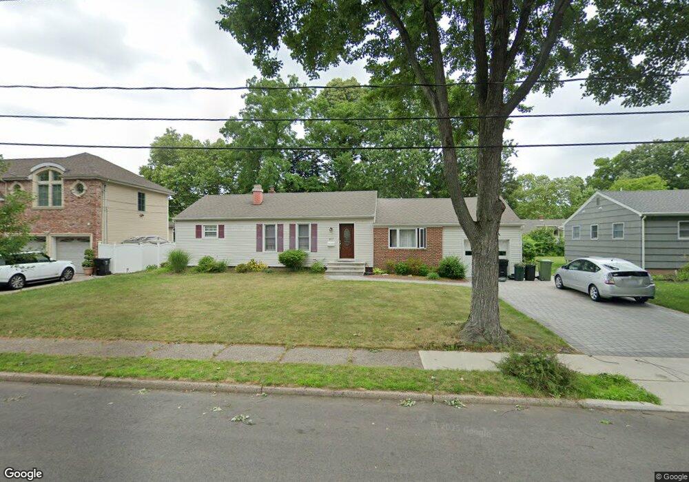 187 Geranium Ct, Paramus, NJ 07652 - photo 1