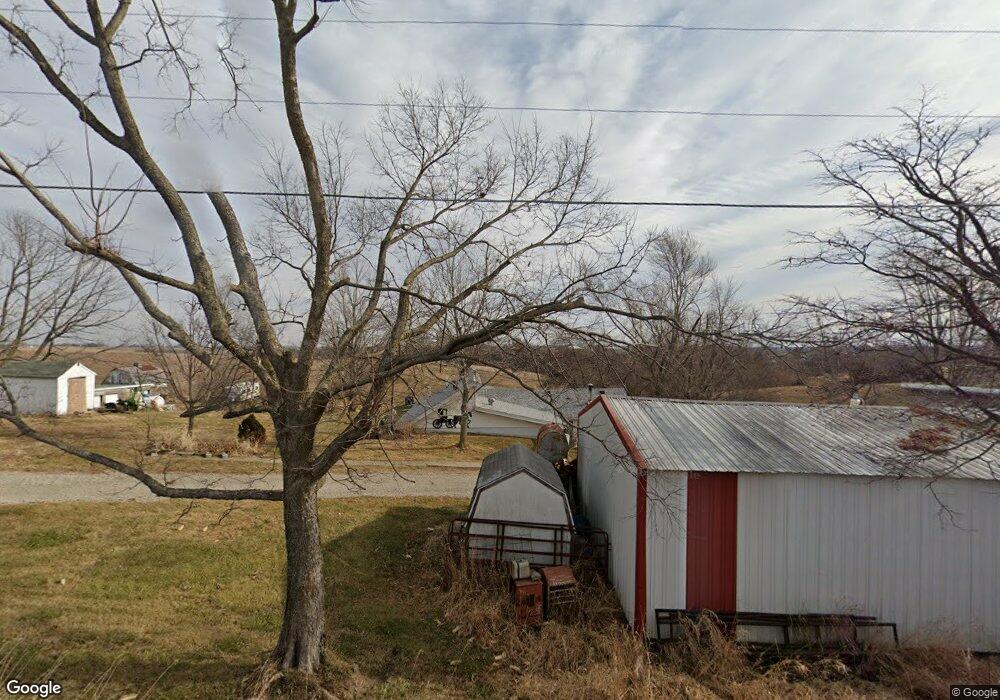 2274 W 32nd St N, Newton, IA 50208 - photo 1