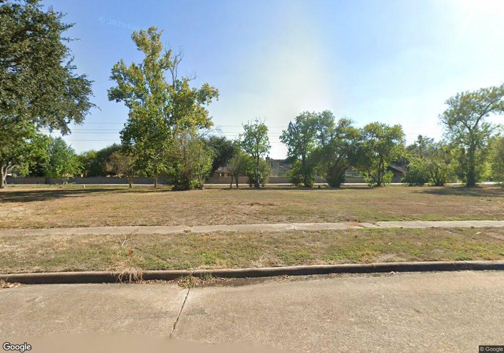 8031 Shady Arbor Ln, Houston, TX 77040 - photo 1